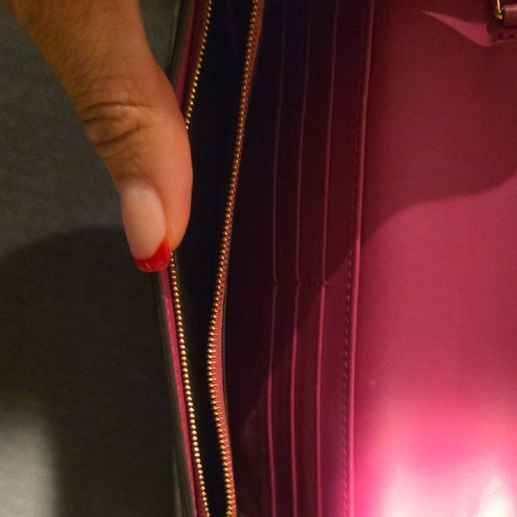 Gucci Red and Tan Clutch/Wallet with Gold Chain - Picture 5 of 8